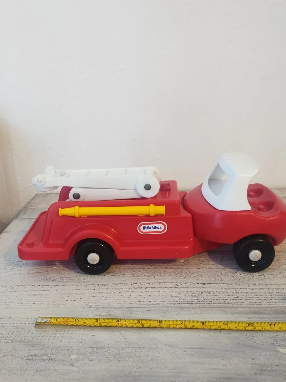 Vintage Little Tikes Toddle Tots Red Fire Truck open to offers